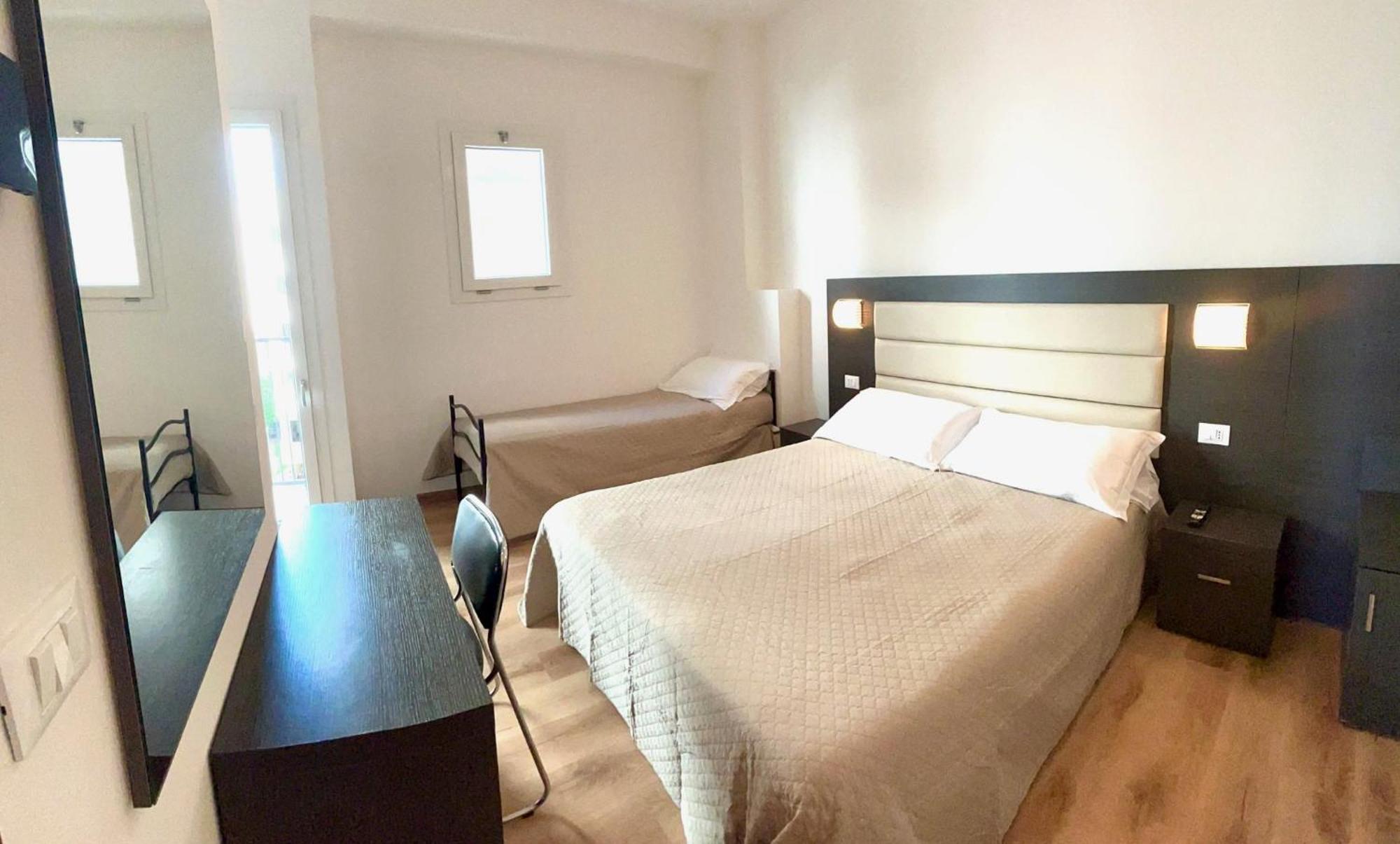 Hotel Niagara كاتوليكا المظهر الخارجي الصورة