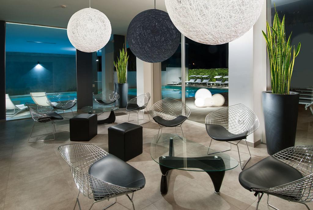 Hotel Niagara كاتوليكا المظهر الخارجي الصورة
